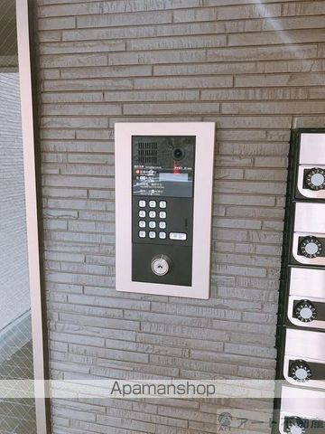フォブール平和通の玄関写真