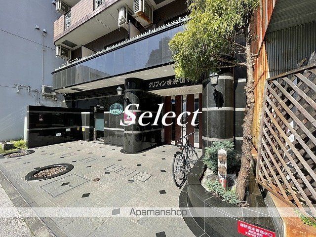 グリフィン横浜・山下町の玄関写真
