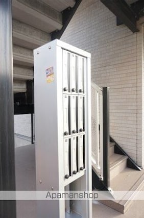 リブリ・エール[1K/26.08m2]のエントランス