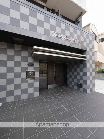 ファステートOSAKAシティゲートの玄関写真