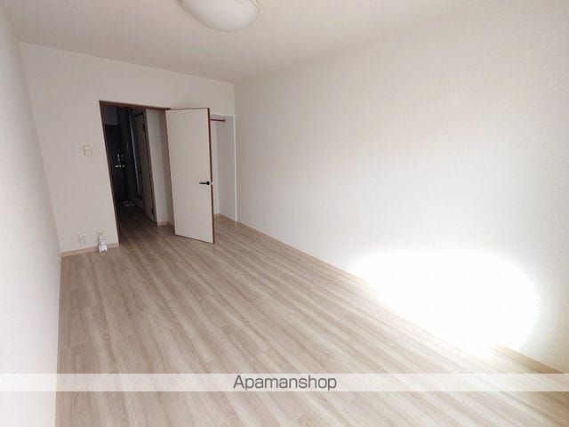 ステュディオ山中の内装写真