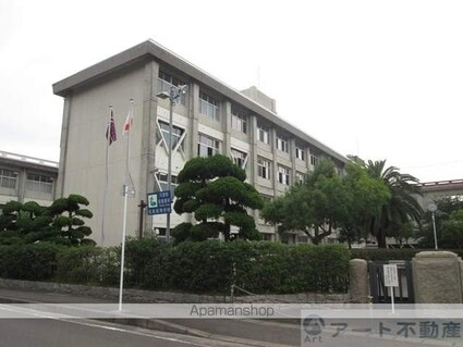 バリュージュ新居　Ａ棟[3DK/54.08m2]の周辺3