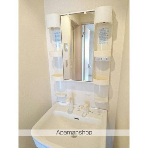 LEE SPACE 元町の内装写真