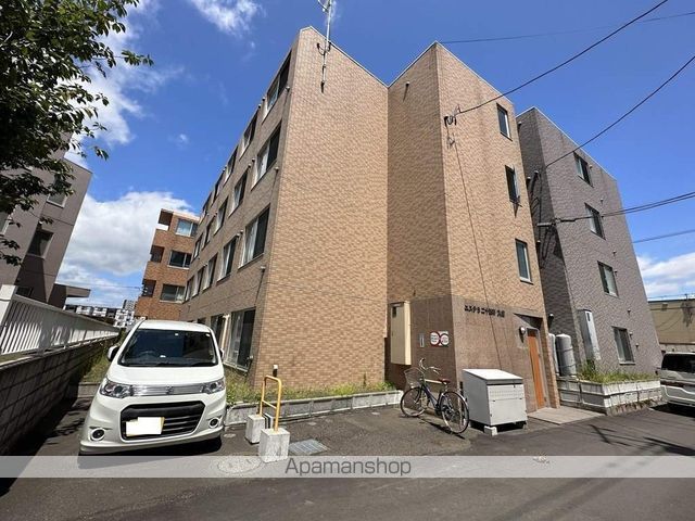 エステラ二十四軒A館の外観写真
