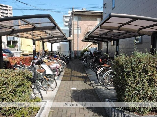 キュア空港通[2LDK/55.89m2]の共用部3