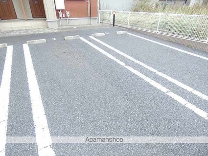 ウィンドミル[2LDK/57.71m2]の駐車場2