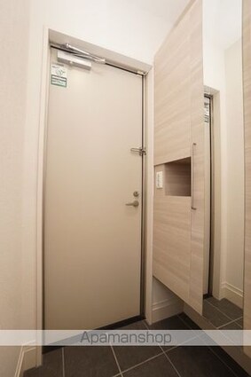 マーメゾン新福[2LDK/58.25m2]の玄関