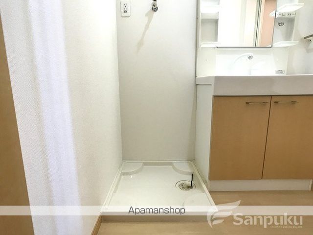 グローリーアースの内装写真