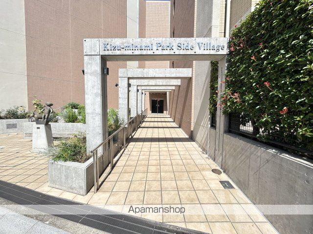 木津南パークサイドヴィレッヂの玄関写真