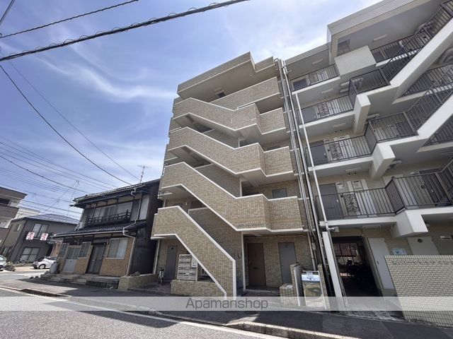 第2パークサイドマンションの外観写真