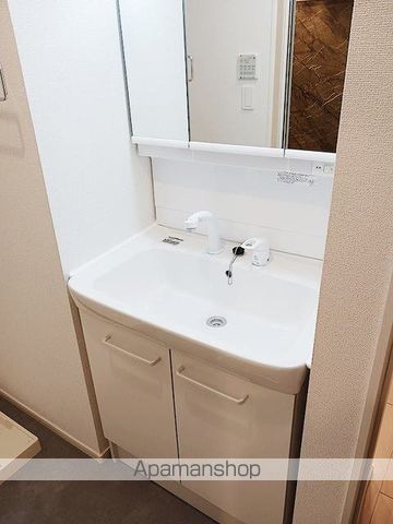 ヴェルドゥーラIIの内装写真