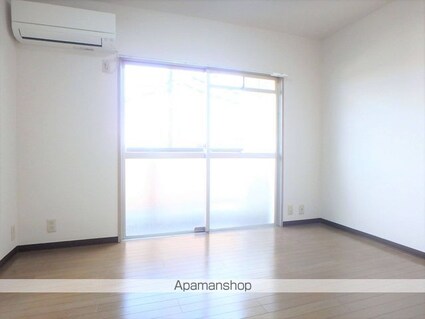 コーポラス　紀里[1K/19.8m2]のリビング・居間