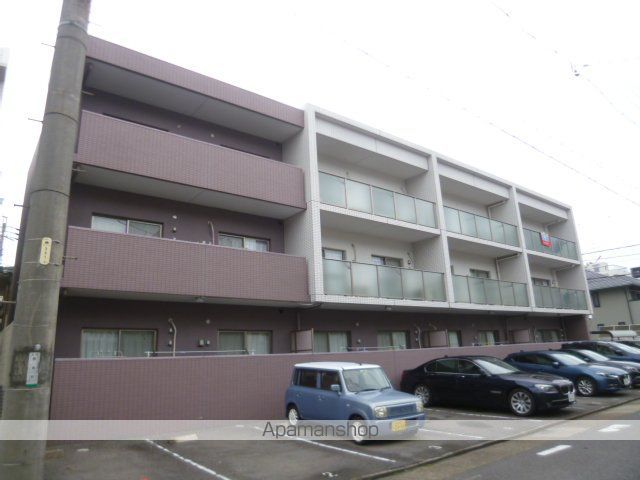 COSMIC REIの外観写真