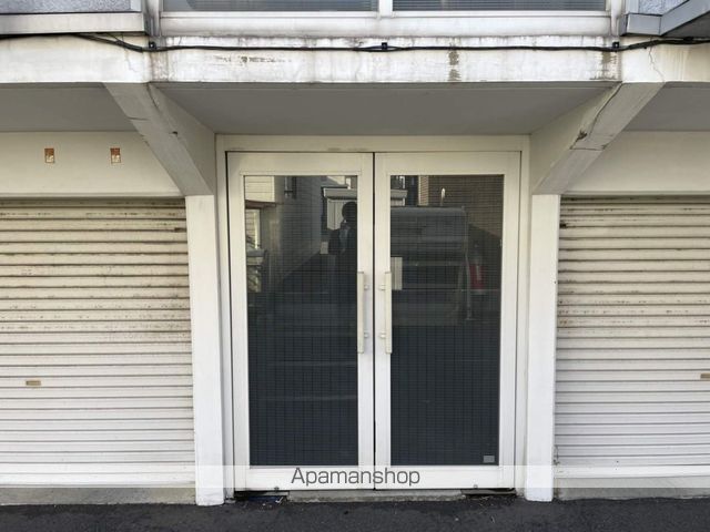 ハイブリッジIの玄関写真