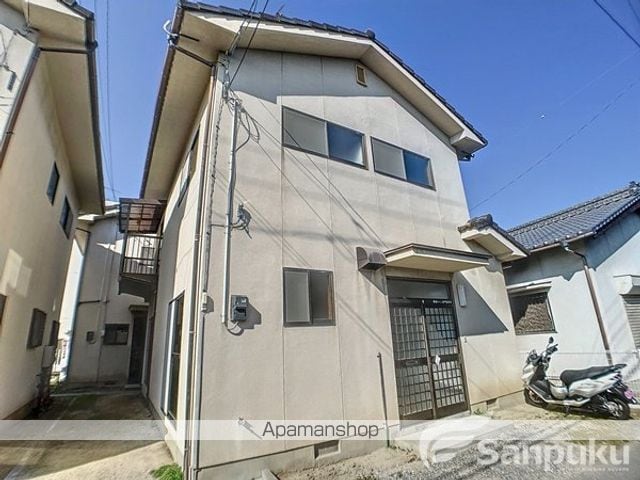 松山市 2階建 築35年の外観写真