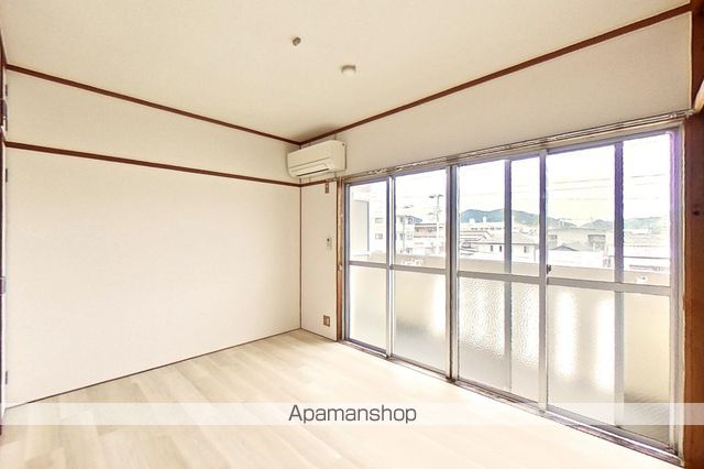 コスモハイツ高須の内装写真