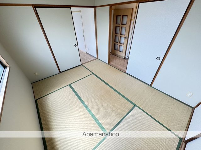 ガーデンハイツ西田の内装写真