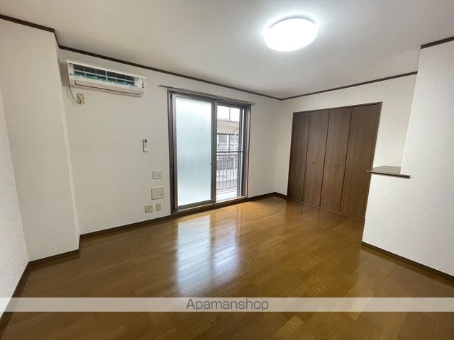 アンプルール フェール YAHAGIの内装写真