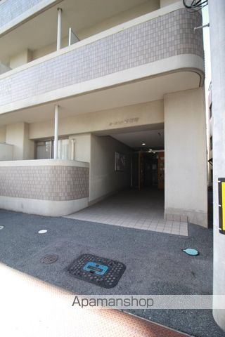 オーランド富田町の玄関写真