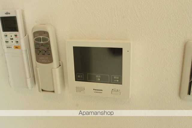 HR西三国の内装写真