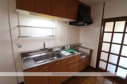 パインツリーコート[3DK/64.81m2]のキッチン