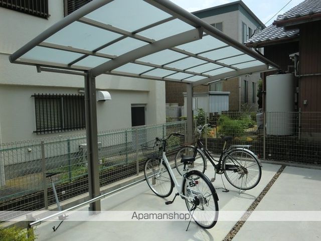 ソルティエラT.Gの玄関写真