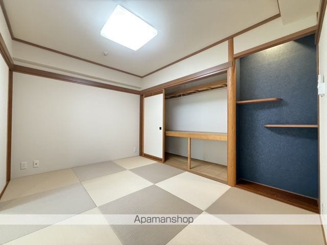 ライオンズマンション的場町の内装写真