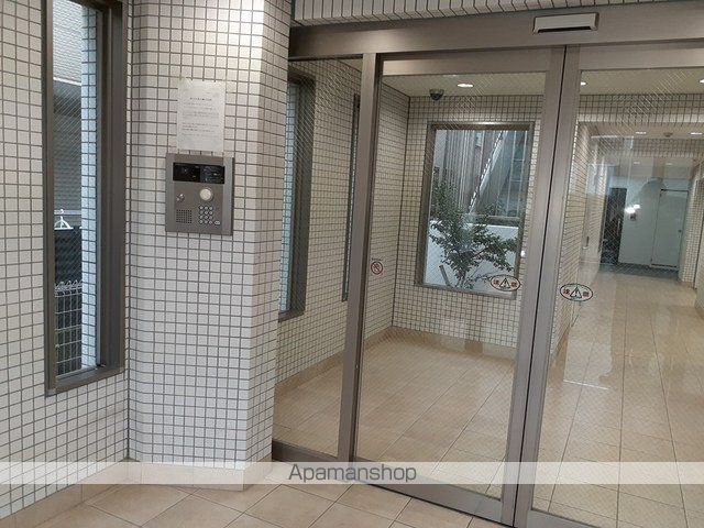 大阪市四つ橋線 北加賀屋駅 徒歩8分 3階建 築15年の玄関写真
