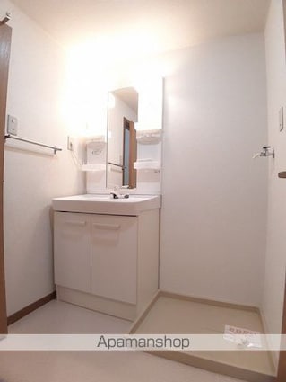 ロマネコンティⅢ[2LDK/56.8m2]の洗面所