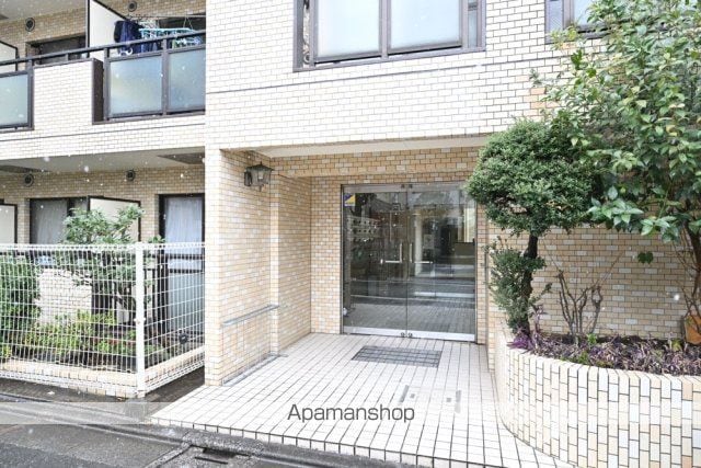 日神パレス方南町第二の玄関写真