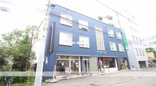 坪川ビルの外観写真