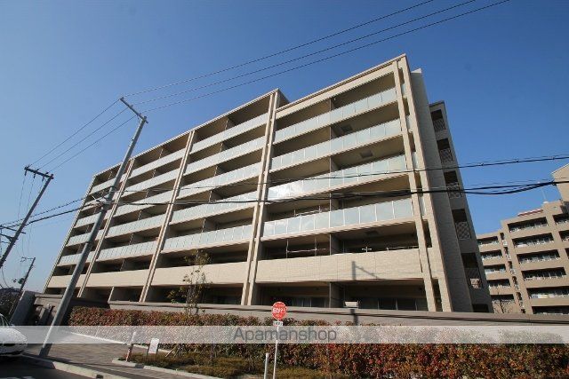 ウェリス千里山ヒルズの外観写真