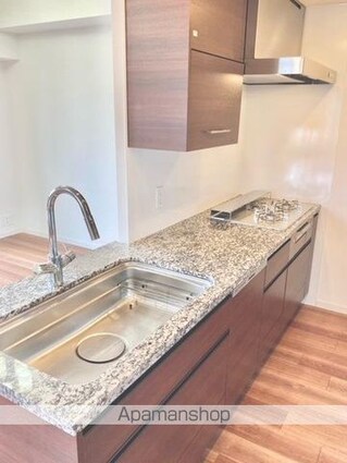 プラウドタワー名古屋久屋大通公園[3LDK/82.32m2]のキッチン