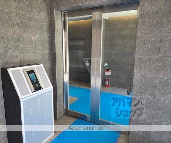 ベラジオ ワールドアイ 京都円町の玄関写真