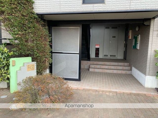 アルファタウン秦野新町 Bの玄関写真