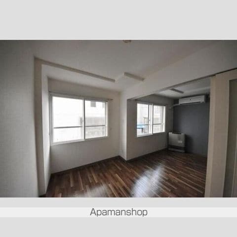 CUNA N23の内装写真