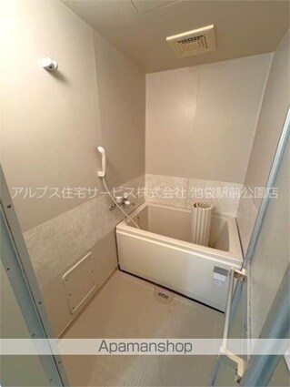 ヒルズ小日向[2DK/48.5m2]のバス