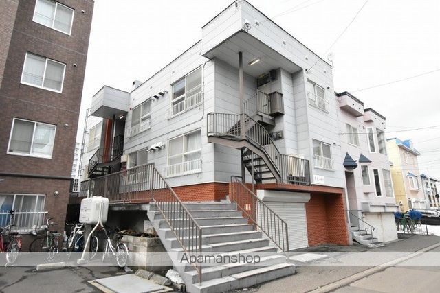 清栄ハイツの外観写真
