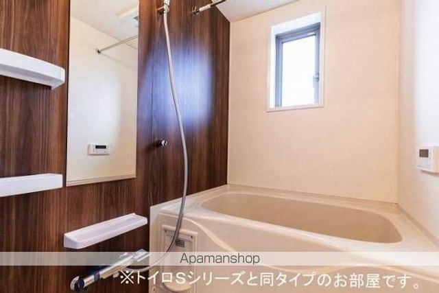 リバーサイドJUNの内装写真