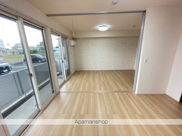 両毛線 佐野駅 徒歩21分 3階建 築8年の内装写真
