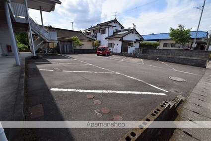 アジュール[1DK/25.27m2]の駐車場