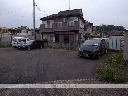 ソレーユＢ[1K/28.2m2]の駐車場