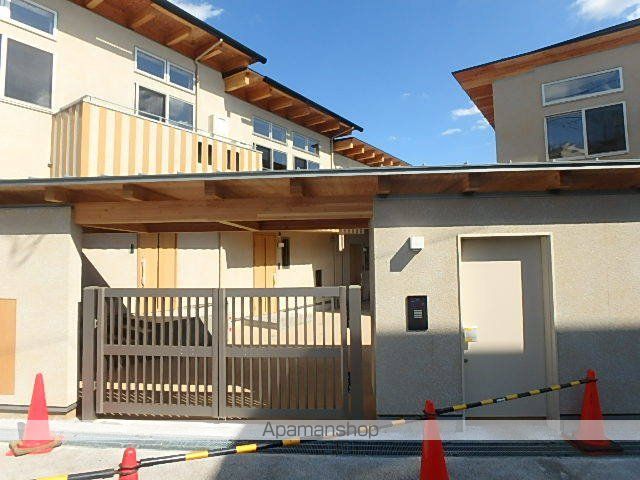 パインクリークスクエアの玄関写真