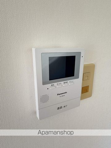 URARAIIの内装写真