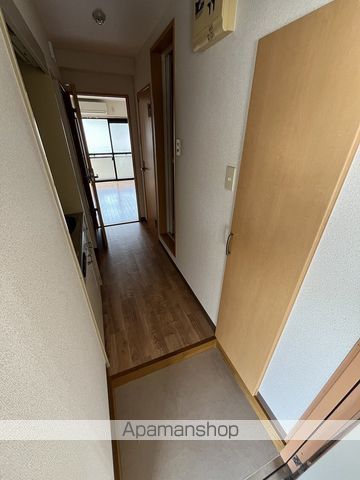 六月のココロの内装写真