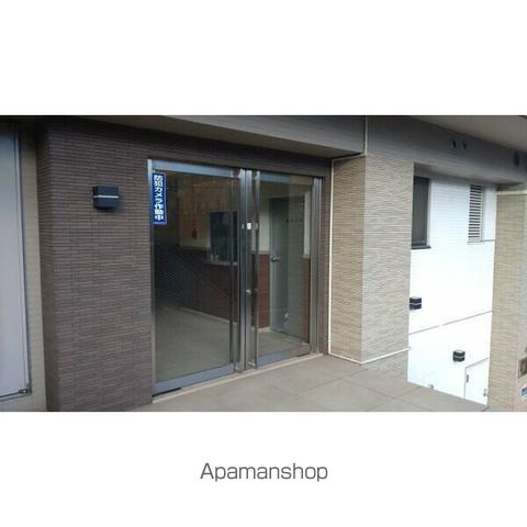 プライムアーバン鶴見寺谷の玄関写真