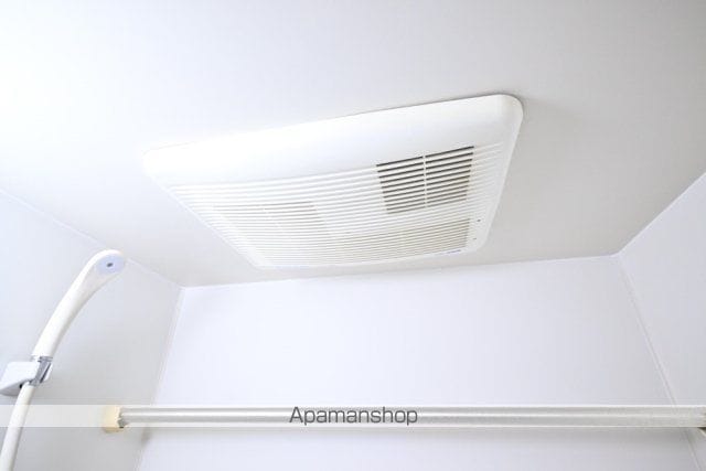 ナイン目白の内装写真