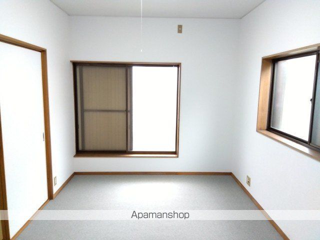 南旅篭町西2丁戸建の内装写真