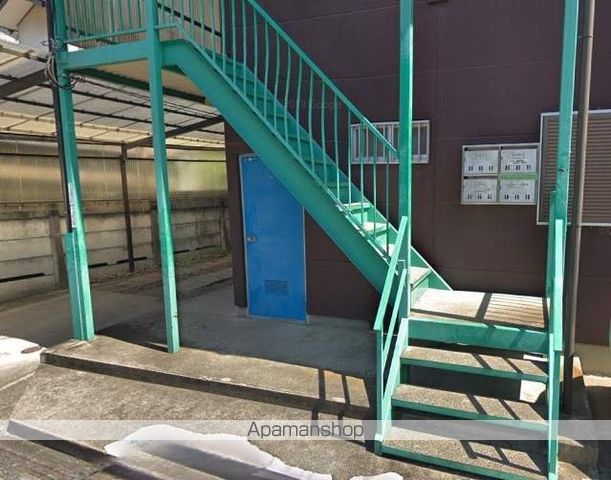 第二桜荘の玄関写真
