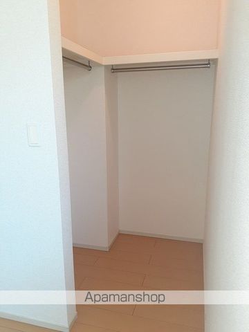 ゴールデンベア イーストの内装写真